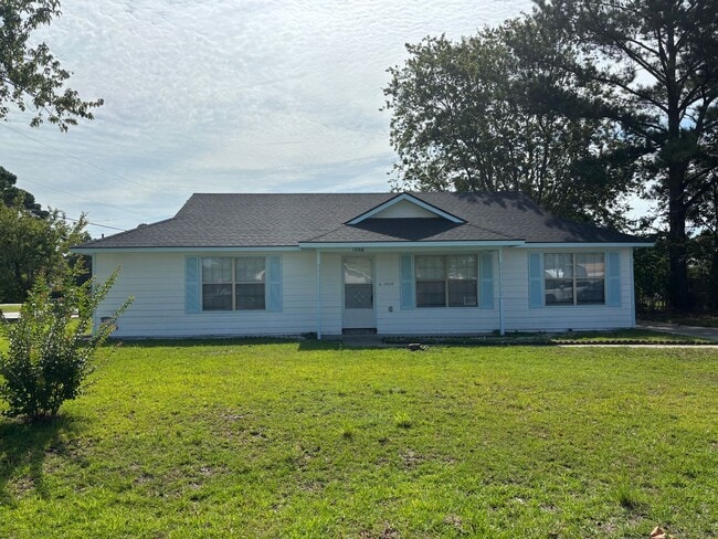 Photo - 1006 Ridgeland Dr