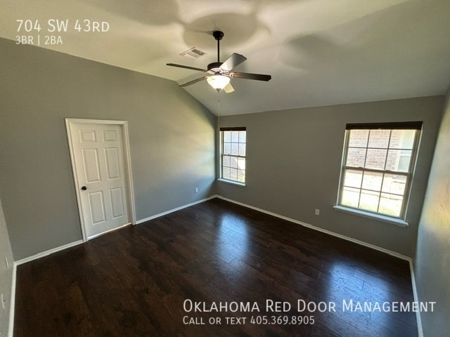 Photo - 704 SW 43rd St