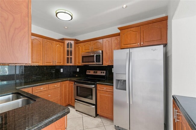 Photo - 1381 W 63rd St