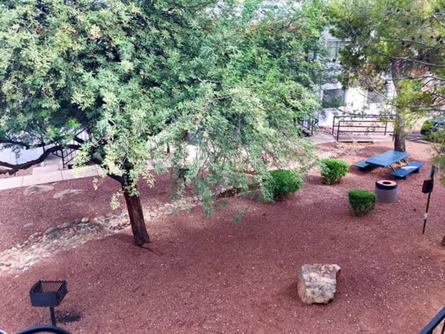Mountain Lakes Apartments
