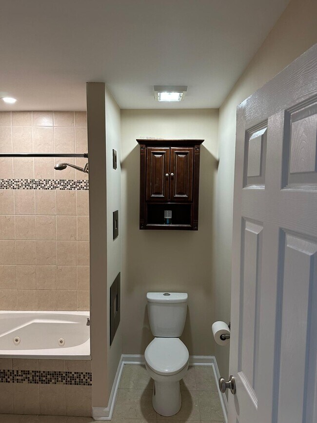 Photo - 265 Camel Bend Ct