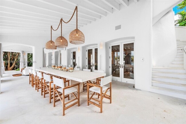 Photo - 24 S Hibiscus Dr