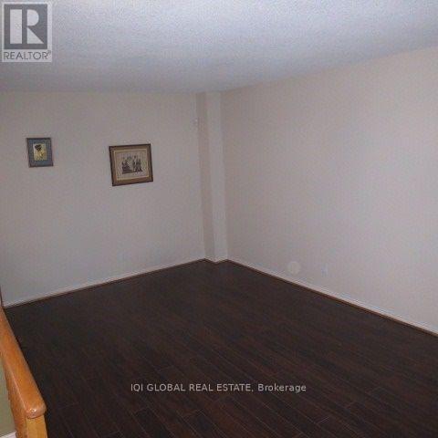 Photo - 33 Dewberry Dr