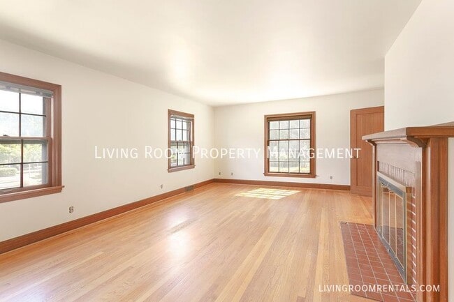 Photo - 6445 N Williams Ave