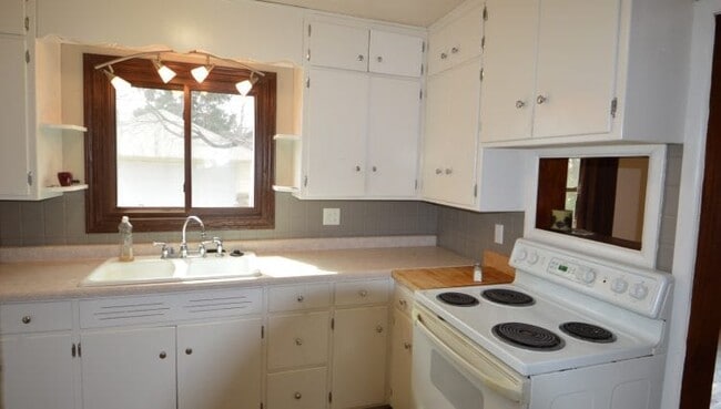 Photo - 1606 Sheridan Dr