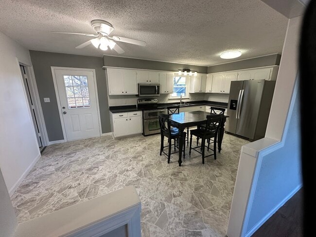 Photo - 103 Spring St