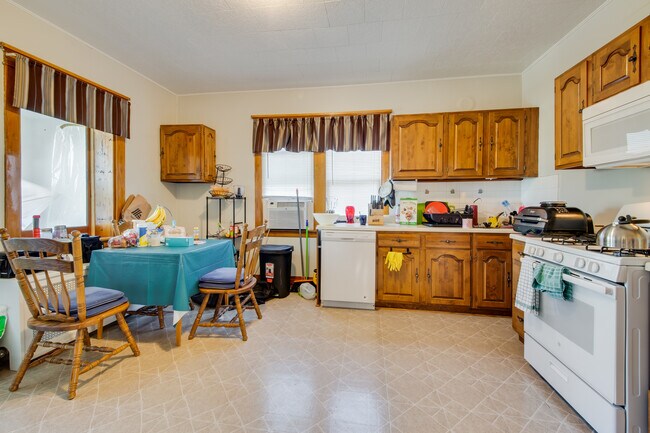 Photo - 5306 W Roscoe St Unit 2