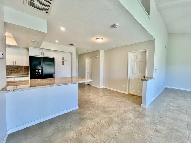 Photo - AVAILABLE NOW!! BEAUTIFUL 2-Bedroom 3 -bathroom Condo in La Quint Palms! MOVE IN SPECIAL 50% OFF...