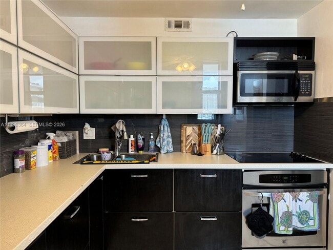 Building Photo - 3660 NE 166th St Unit 812