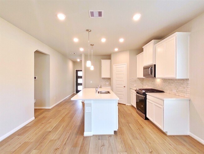 Photo - 6634 Bridge Mountain Trl