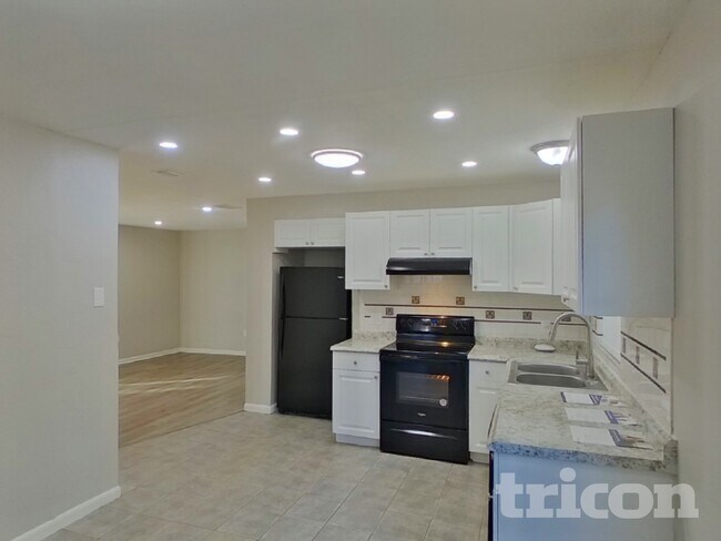 Photo - 1408 Highview Rd