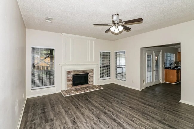 Photo - 22948 Benbury Dr