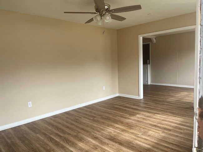 Photo - 3279 Ohara Dr S