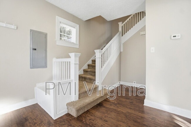 Photo - 630 W 36th St