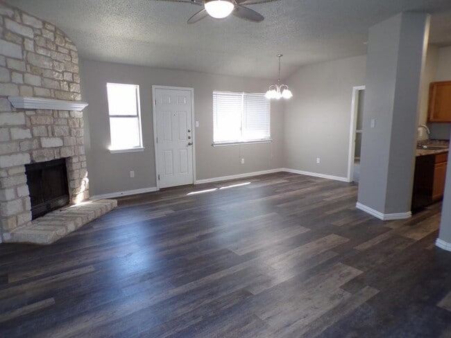 Photo - 5006 Parkwood Dr