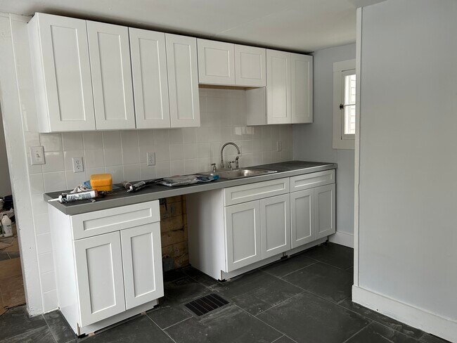 Photo - 10 Rochester St