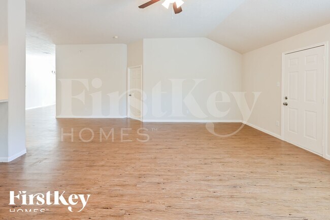 Photo - 2506 Fox Water Dr