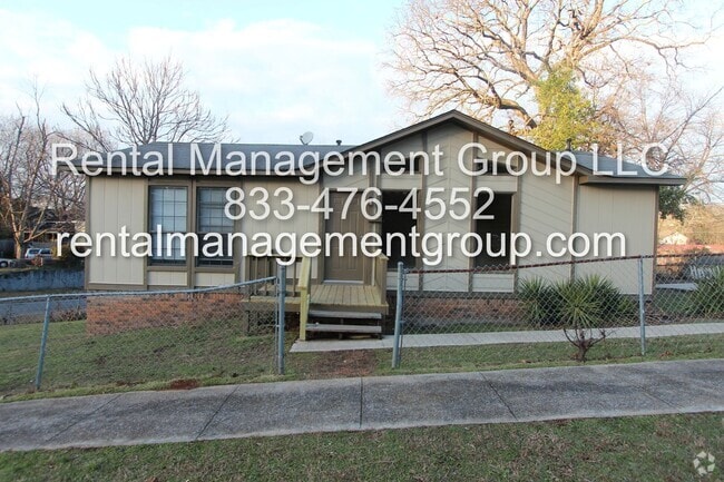 Building Photo - New On The Market! Fresh New Updates!! Bet... Rental