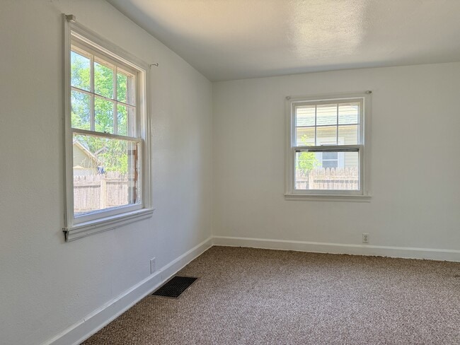 Photo - 2809 Bildahl St