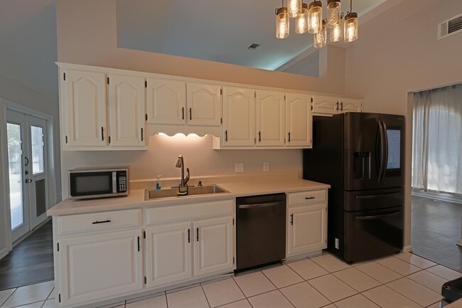 Photo - 1915 Sunrise Dr