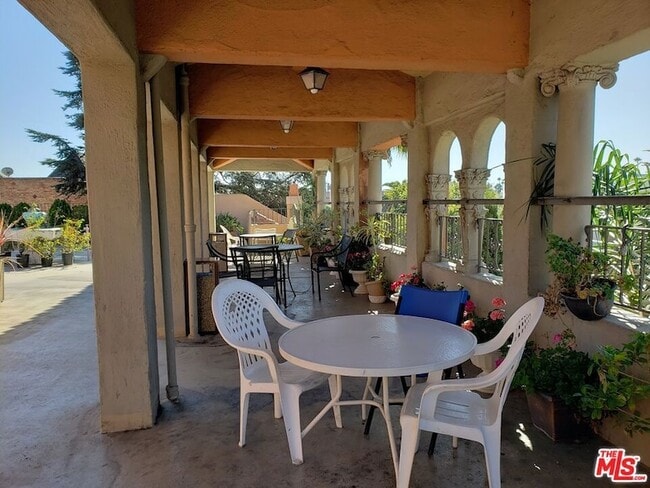 Photo - 5640 Franklin Ave