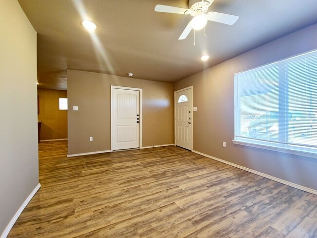 Photo - PRE-LEASE SPECIAL: Cozy 3 Bedroom Home