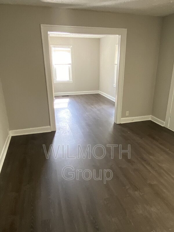 Photo - 2373 N Oxford St