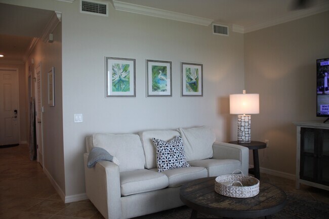 Photo - 43000 Greenway Blvd