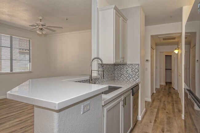 Photo - 2992 N Miller Rd Unit 211A