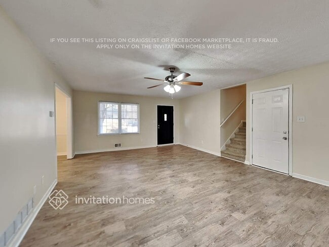 Photo - 4258 Castlegate Dr