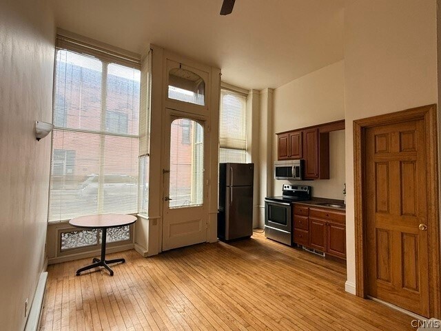 Photo - 103 Center St
