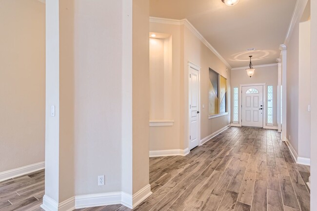 Photo - 6609 Carrington Dr