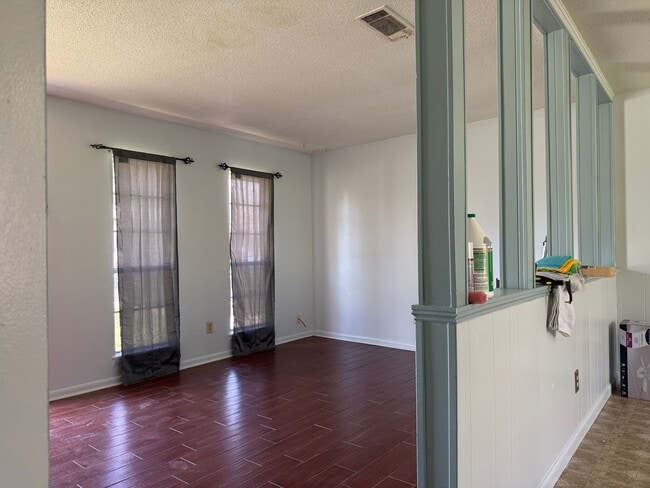 Photo - 7910 Mustang Dr