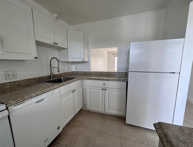 Photo - 7320 NW 85th Ct Unit 205