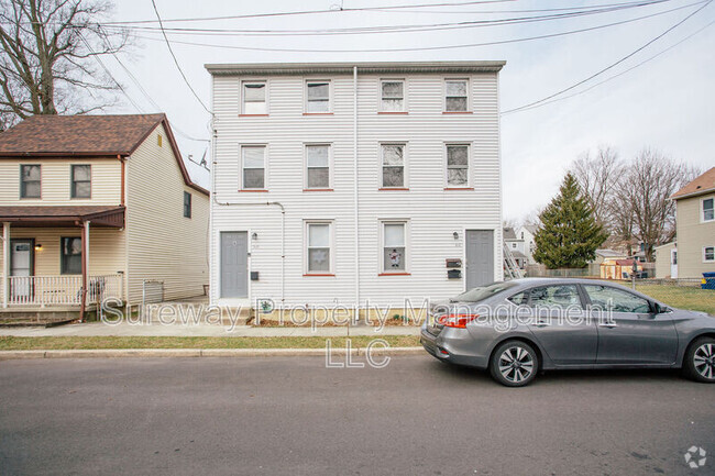 Building Photo - 510-512-512 Ash St Unit B Rental