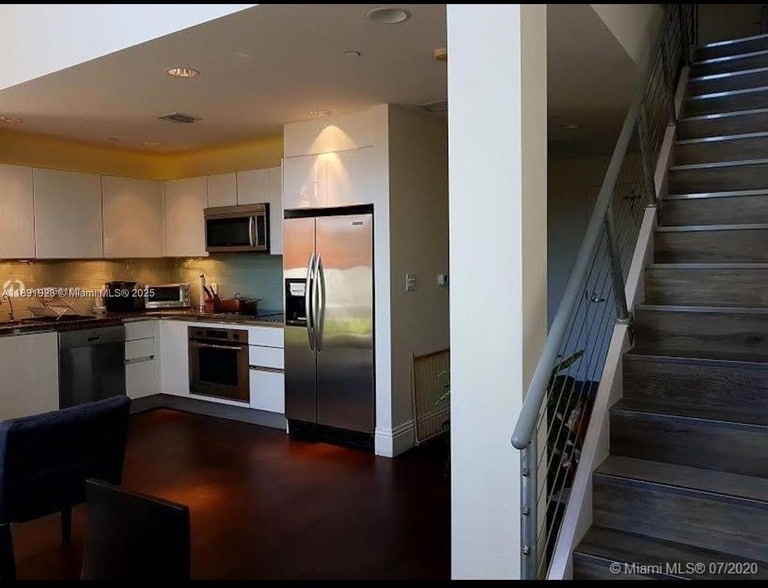 Photo - 1050 Brickell Ave Unidad 1006