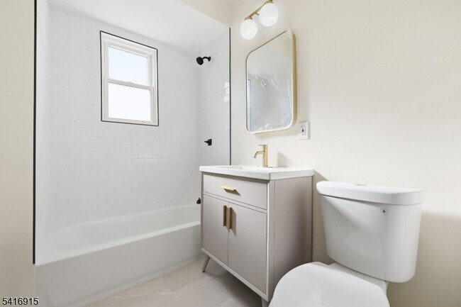 Photo - 265 N 17th St Unidad 1L