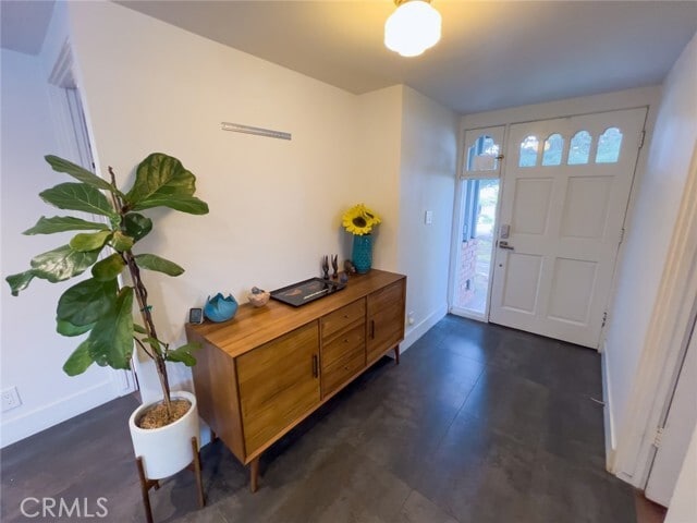 Photo - 462 Crestvale Dr