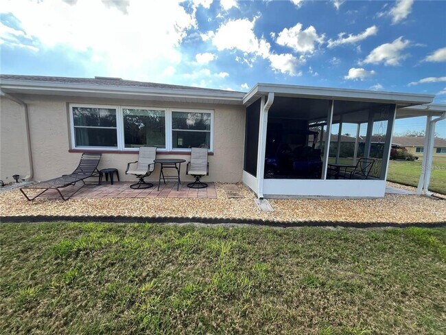 Photo - 1907 Canterbury Ln Unit 10