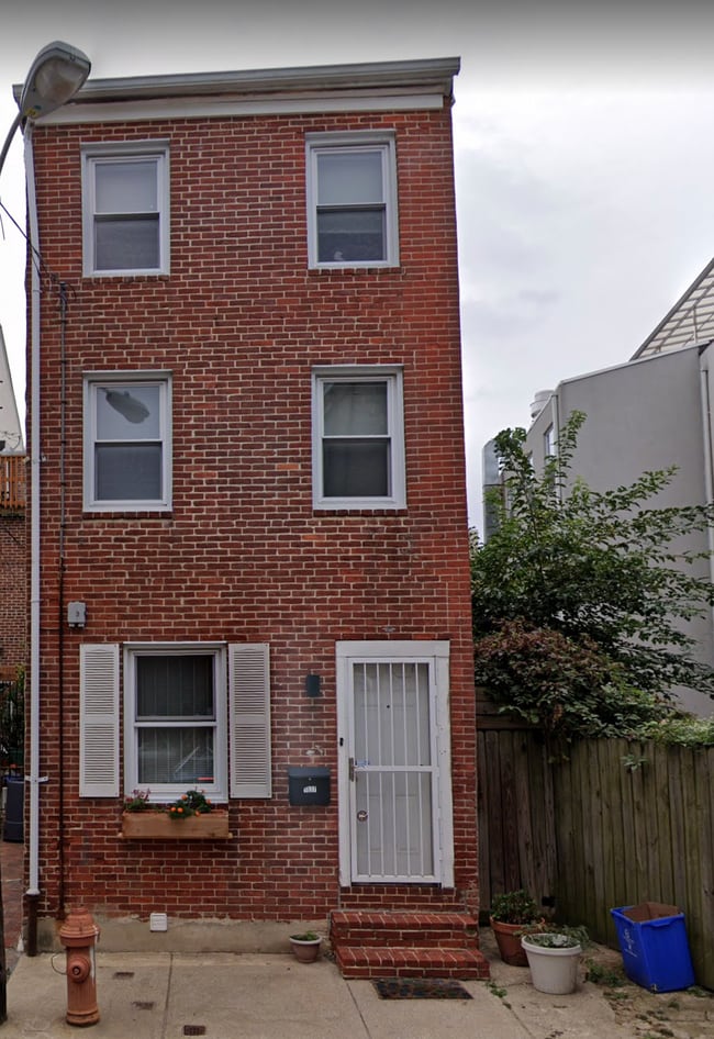 Photo - 1037 S Fairhill St House