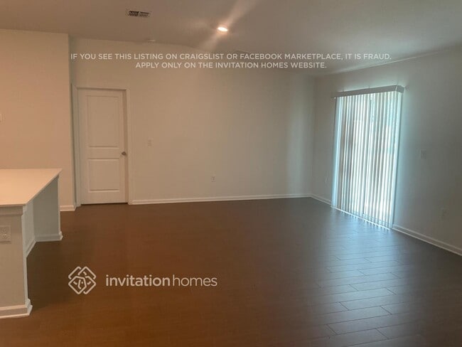 908 Caitlin Loop