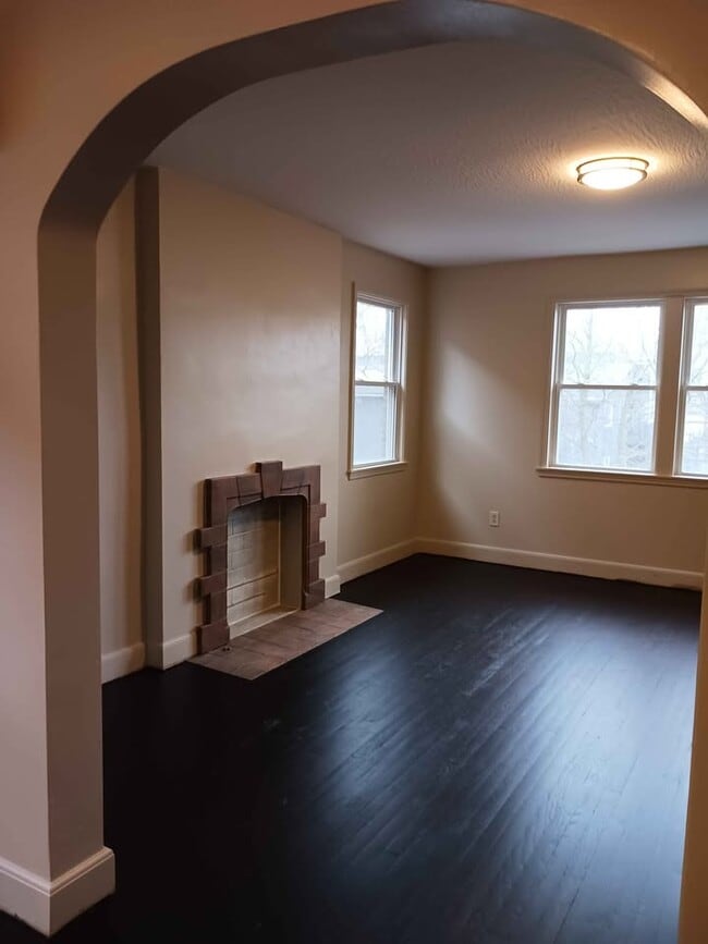 Photo - 441 E Norwich Ave Unit OSU Listing