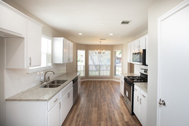 Photo - 1612 Sylvia Ln