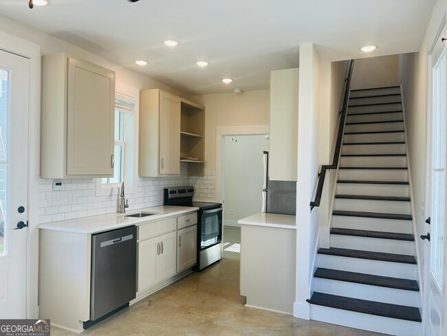 Photo - 103 Gardenia Ln