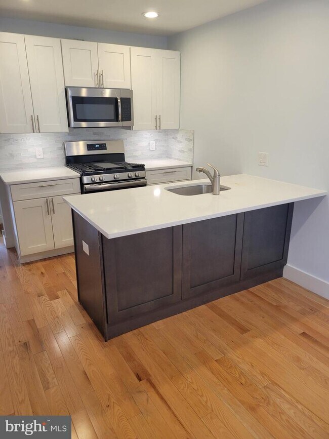 Photo - 806 N 15th St