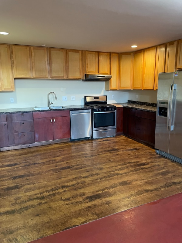 Building Photo - 2510 Filbert St Rental