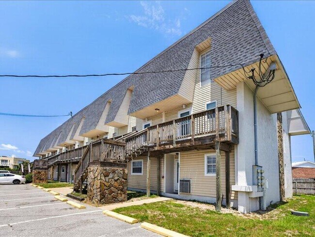 354 Billfish Ave Unidad 105