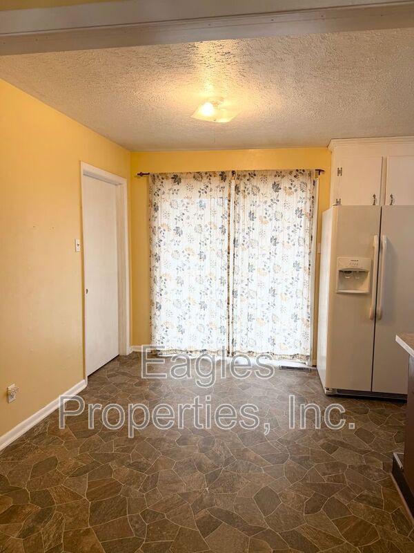 Photo - 224 Herbert St