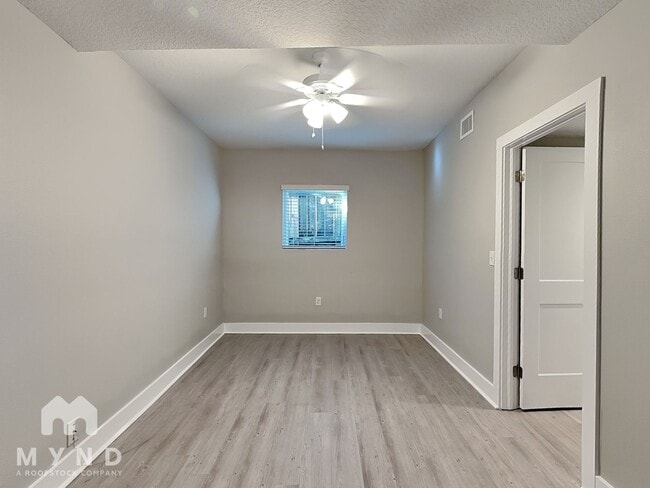 Photo - 829 E Orange St