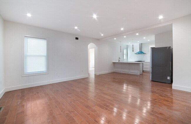 Photo - 49 Walker St Unit 1